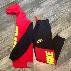 Boys Nike Sweat Set